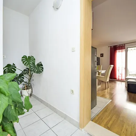 Mira-2 By Interhome Makarska